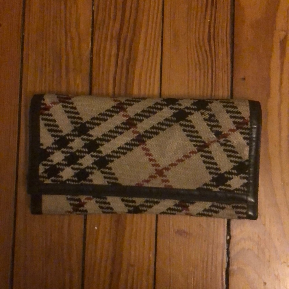 Like new vintage authentic Burberry wallet